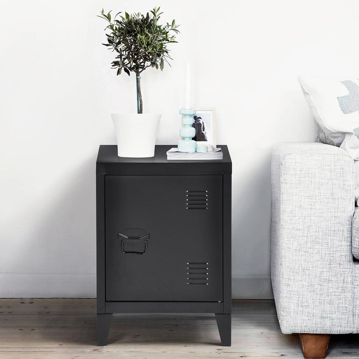 Meuble R Armoire de rangement en métal élégant au design minimaliste