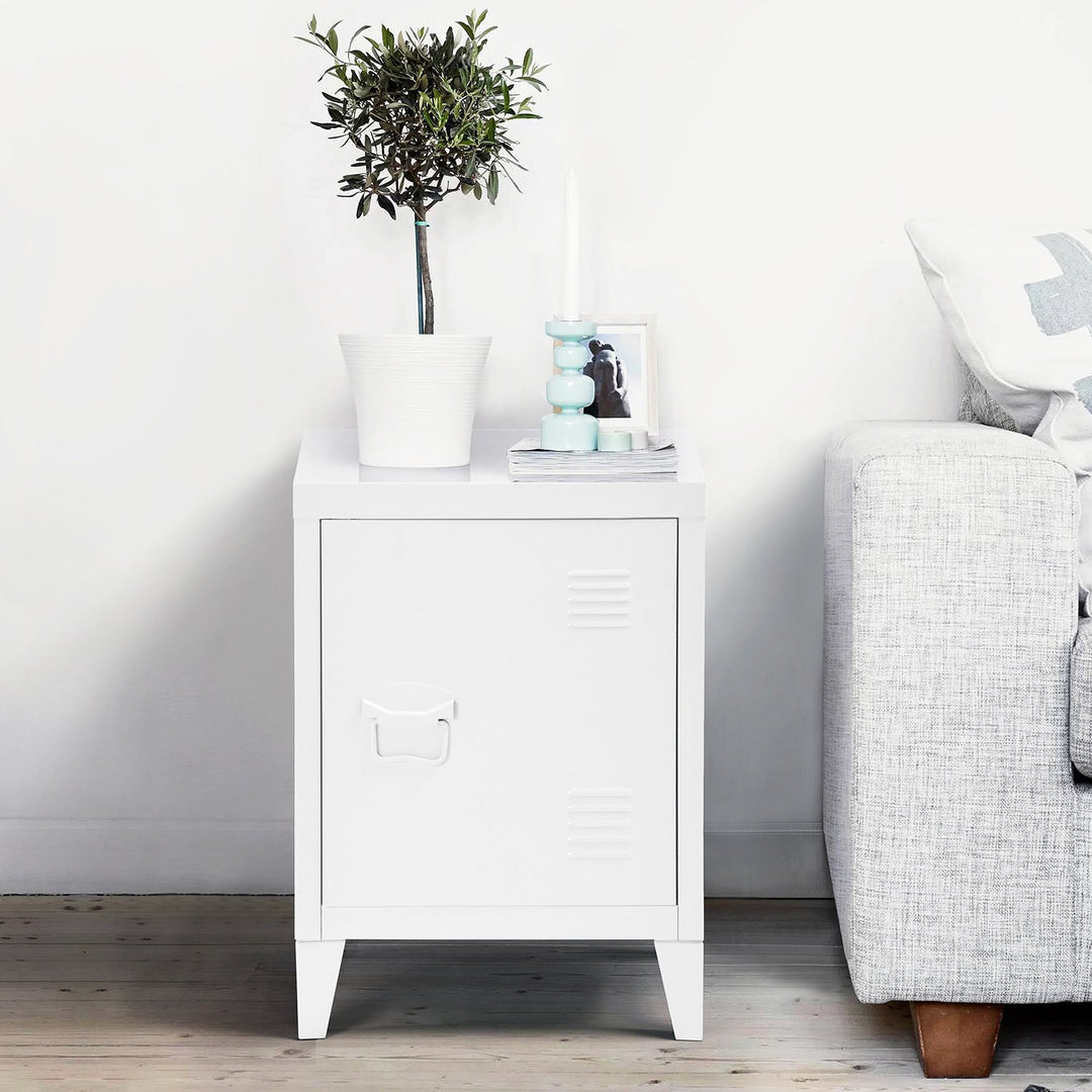 Meuble R Armoire de rangement en métal élégant au design minimaliste