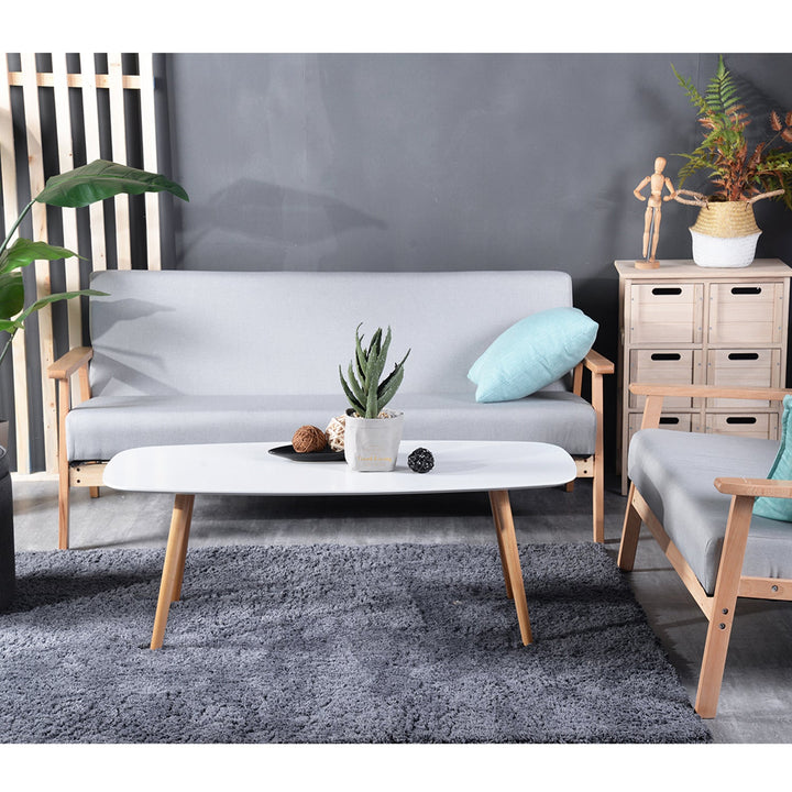 Table basse minimaliste en bois avec pieds fuselés en bois massif de Furniture R Kenna