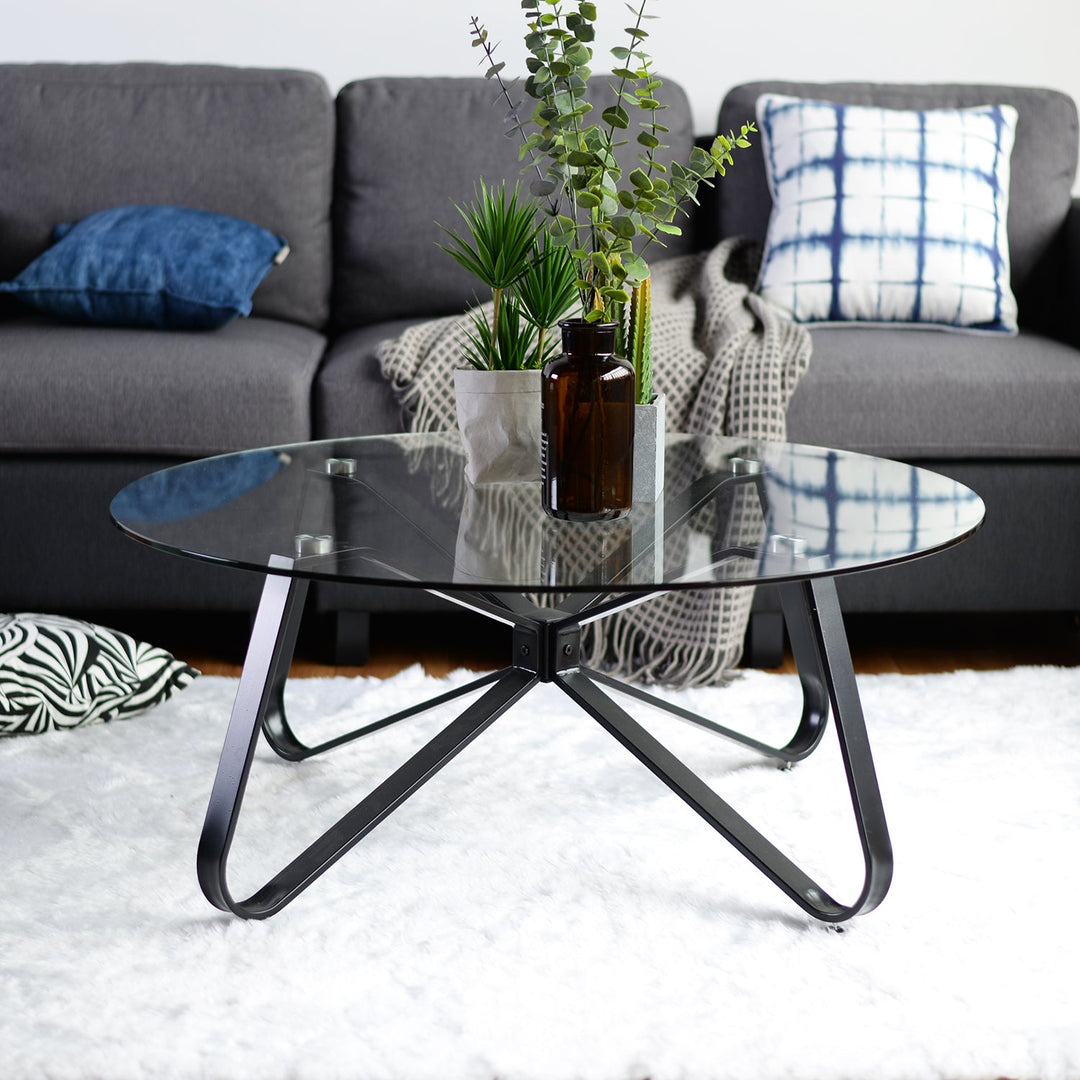 Furniture R Moderner, stilvoller, runder Couchtisch mit Platte aus gehärtetem Glas